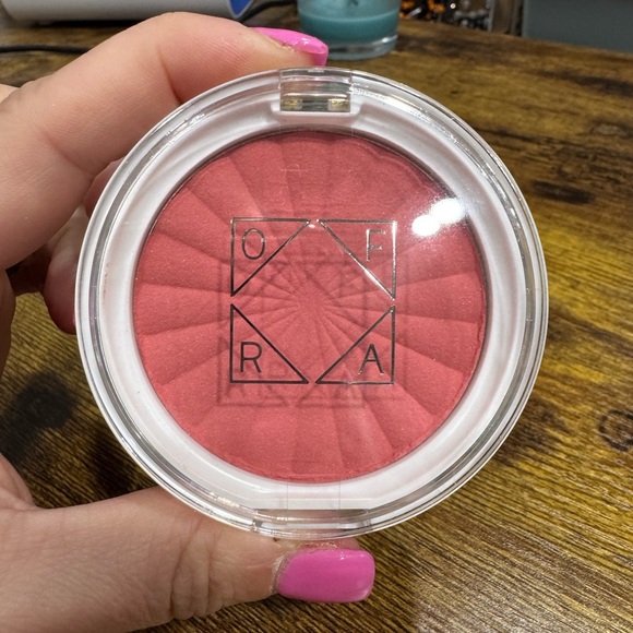 OFRA Pink Blush - Picture 1 of 4